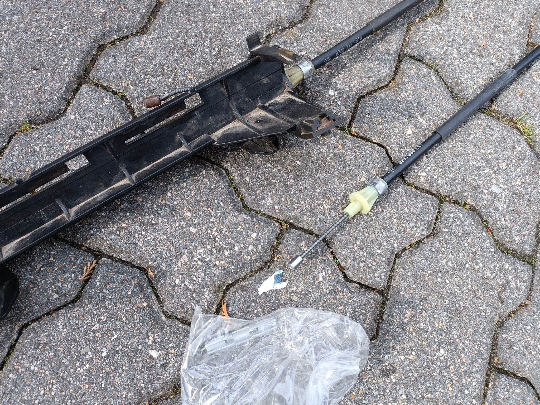 Fehler der Handbremse DF043, DF047, DF056 beim Renault Scenic II - Das ...